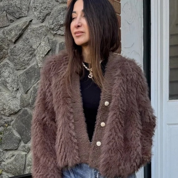 Faux Fur Jacket from Paris size M NWT $245 - Picture 3 of 6